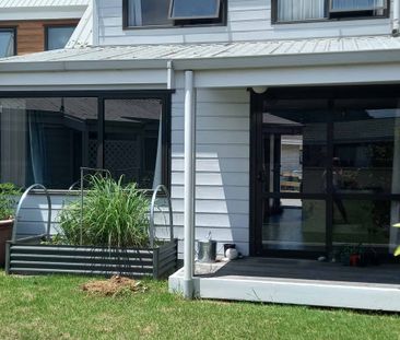 Sunny downtown delight! - Photo 3