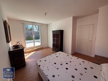 Location Appartement 5 pièces 122m² CHINON 37500 - Photo 3