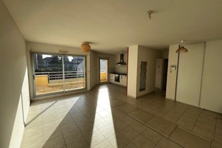 Appartement T2 à louer à TOURNON SUR RHONE - Photo 3