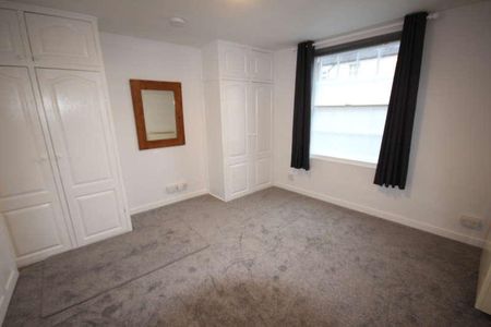 High Street, Tutbury, DE13 - Photo 2