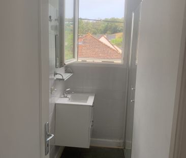 Location Appartement 3 pièces 64m² OBJAT 19130 - Photo 4