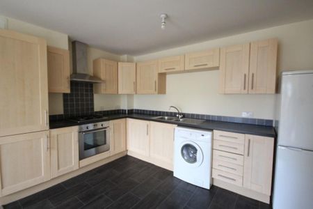 2 bedroom flat to rent - Photo 5