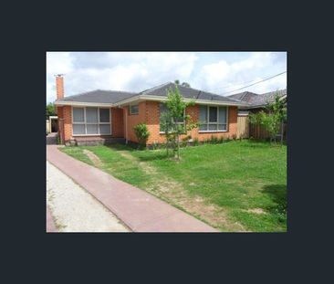 Marvelous 3 Bedroom Unit - Photo 4