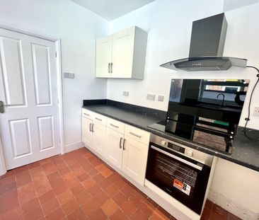 2 bed terraced house to rent Cooperative Street, Stafford ST16 3BZ - Photo 4