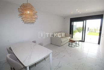 Torrevieja, Cala del Moro, Alicante, Valencian Community 03184