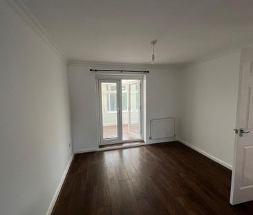 3 bedroom end of terrace house to rent - Photo 6