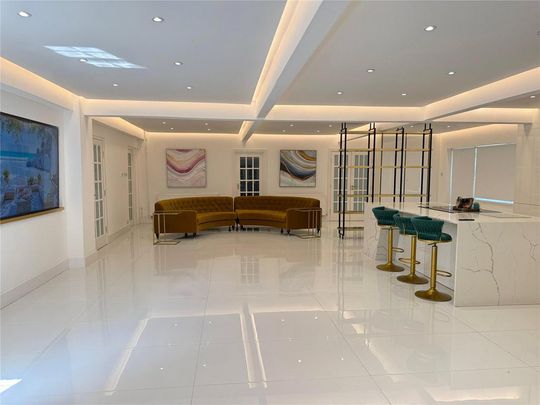 5 bedroom house to rent - Photo 1