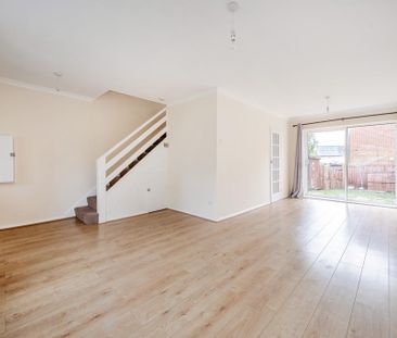 3 bedroom terraced house to rent - Photo 3