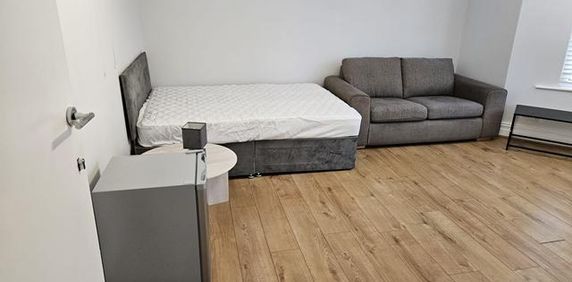 2 bedroom house share to rent - Photo 2