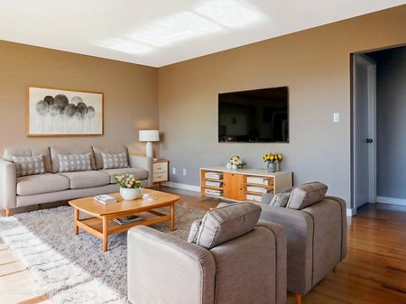 Cameron Manor - Photo 3