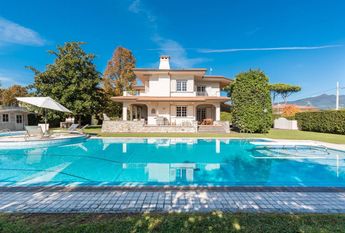 via Pietro neni, 7, Forte dei Marmi, Tuscany 55042