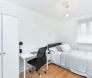 6 bedroom house to rent - Photo 2