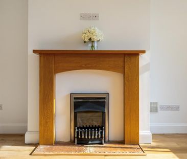 4 bedroom end of terrace house to rent - Photo 6