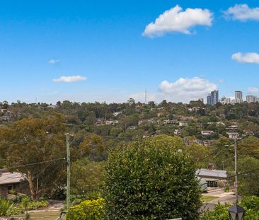 SUNDRENCHED 4 BEDROOM FAMILY HOME - Photo 3