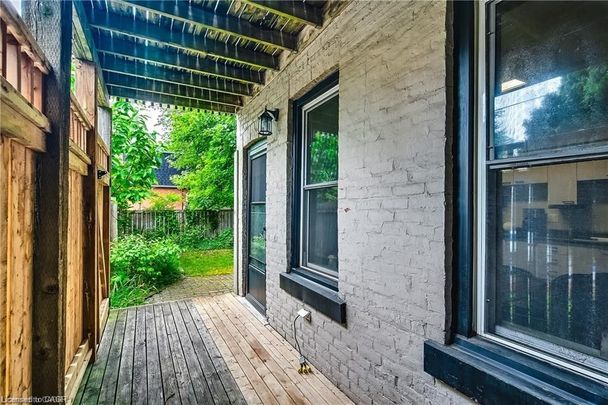 For Lease - 118 Queen Street, Hamilton, Ontario - Photo 1