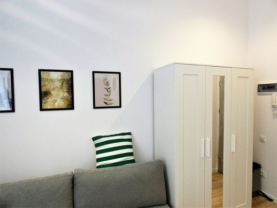 Łódź Łódź-Śródmieście, Piotrkowska - Photo 1