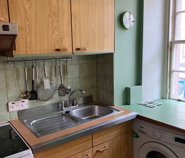 1 Bed Flat, Nicolson Street, EH8 - Photo 6