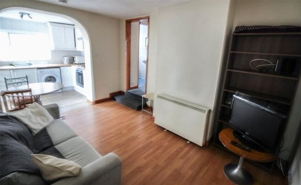 4 bedroom maisonette to rent - Photo 1