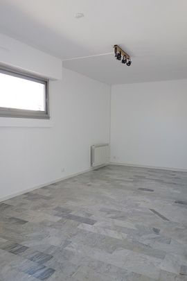 Location - Appartement T2 de 40 m² avec terrasse, loggia, cave et local vélo commun - Photo 1