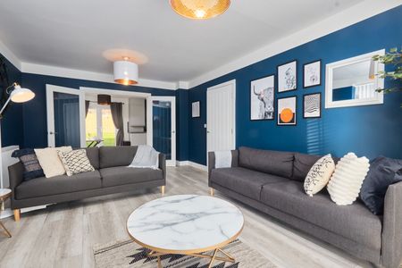 4 Bed Semi-Detached House, Ash Tree Garth, LS9 - Photo 2