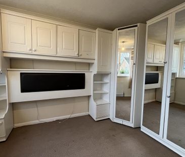 3 bedroom terraced house to rent - Photo 3