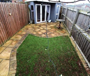 3 bedroom terraced house to rent - Photo 4