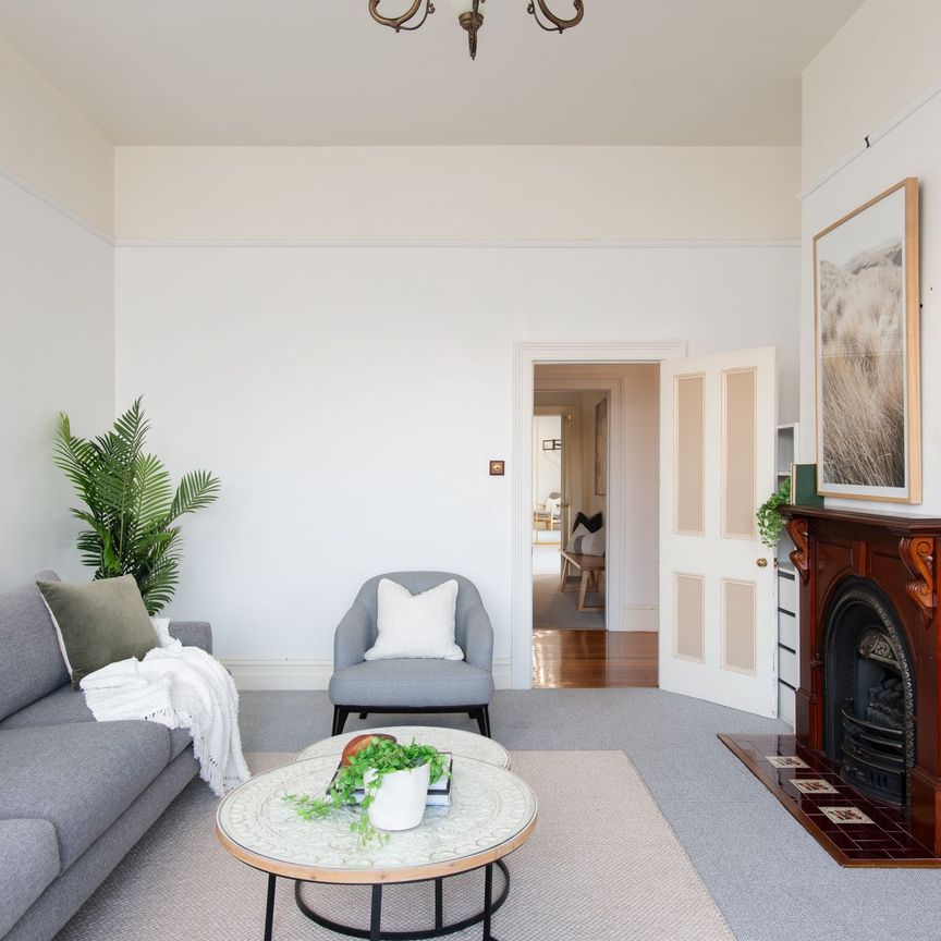 Enjoy the experience, Living Here - Photo 1