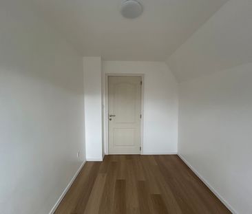 Gezinswoning met 3 slaapkamers - Photo 4