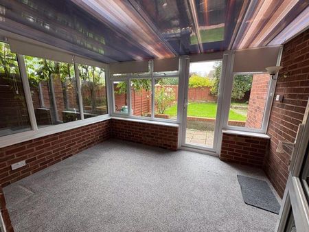 2 bedroom terraced house to rent - Photo 2