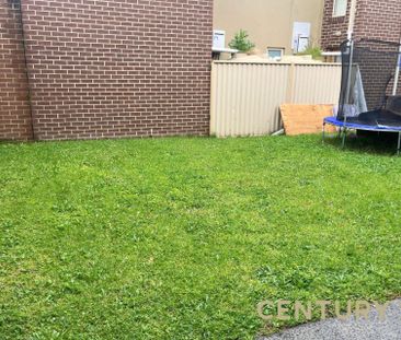 Private & Peaceful Living in a Prime Dandenong Location - Photo 4