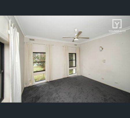 75 Balaclava Rd, Shepparton, Vic 3630 - Photo 3