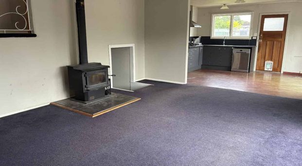 Five bedroom home - ALLENTON - Photo 1