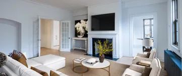 1 room apartment of 56m² in Montreal - Photo 1