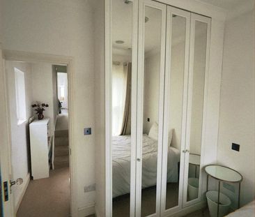 2 Bed Flat, First Floor, W6 - Photo 2
