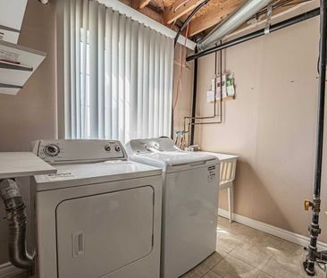 For Lease - 10 Post Oak Drive Unit# 14, Richmond Hill, Ontario - Photo 4