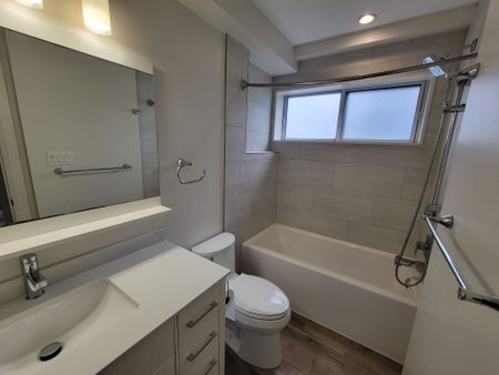 For Lease - 2637 Keele Street Unit# Lower Level #1, Toronto, Ontario - Photo 3