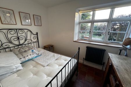 Church Hill - Photo 2