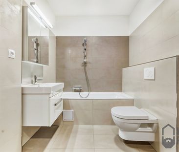 Pronájem bytu 2+kk 74 m² - Fotografie 1