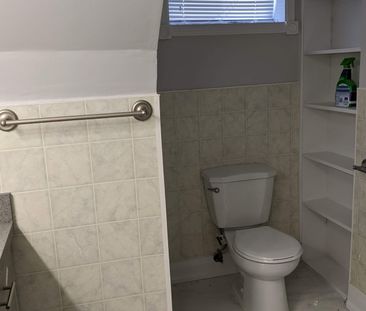 For Lease - 607 Weynway (Basement) Court, Oakville, Ontario - Photo 6