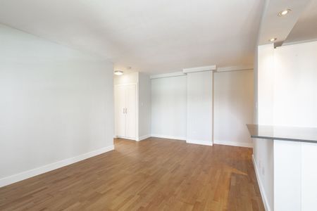 99 Tyndall Avenue - Photo 2