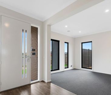 Beautiful Double Storey Home - Photo 3