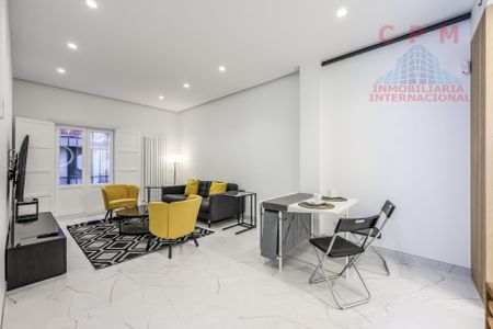 Piso de alquiler en Cortes - Huertas - Photo 3