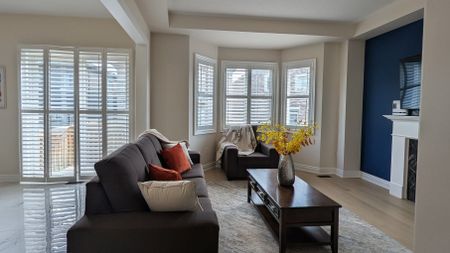 For Lease - 66 Granite Ridge Trail, Hamilton, Ontario - Photo 2