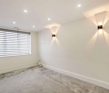 4 bedroom semi-detached house to rent - Photo 1
