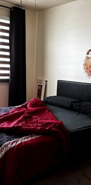 3 1/2 lumineux, frais repeint - Photo 1