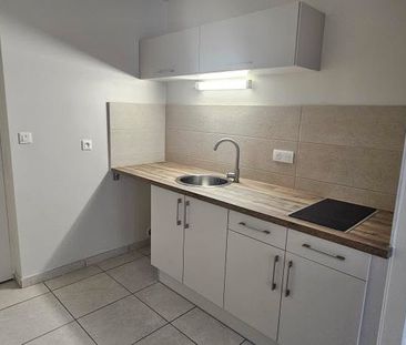 Location Appartement 2 pièces 31m² - Photo 3