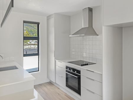 Townhouse Living - Photo 5