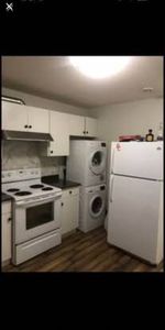 $1 / 2br - 2 Bedroom Suite (Vancouver) - Photo 3