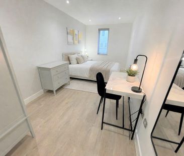 1 bedroom in a house share to rent - Photo 4
