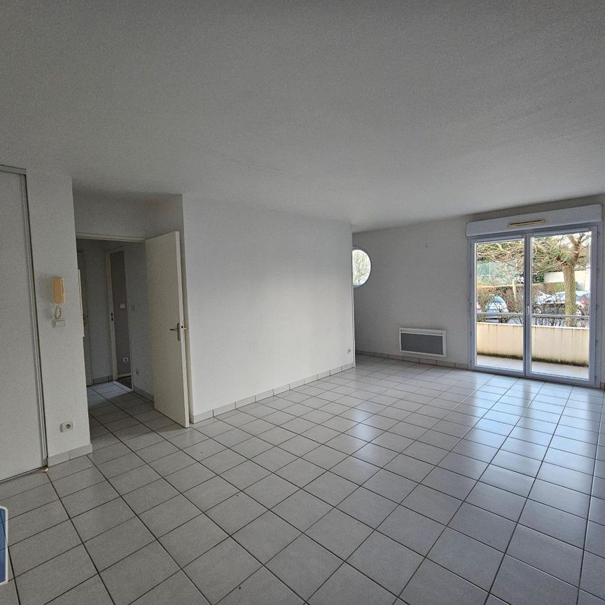 Location Appartement 2 pièces 47m² POITIERS 86000 - Photo 1